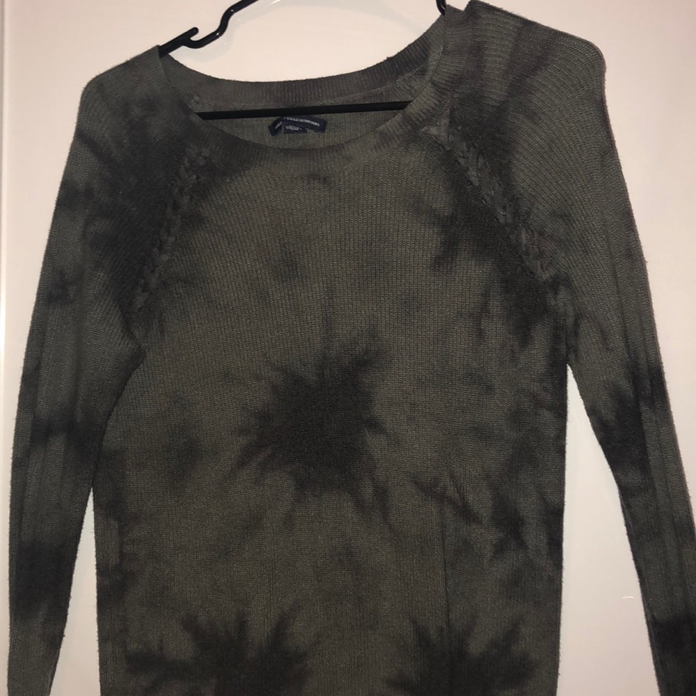 green and black tie-dye long sleeve